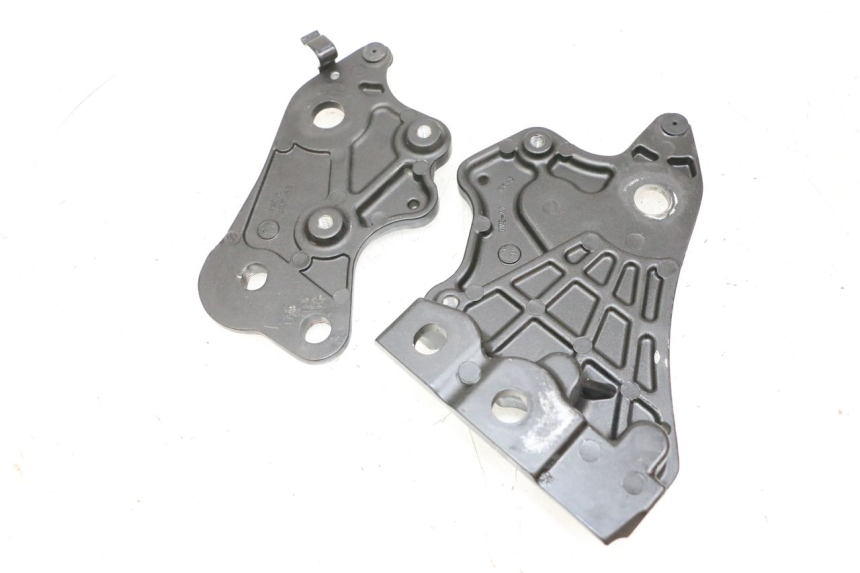 photo de TAPA BASTIDOR YAMAHA MT-07 MT07 ABS 700 (2018 - 2020) - Detalle de la pieza