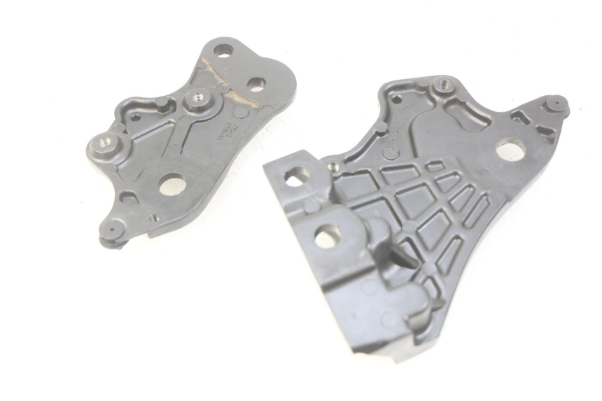 photo de CUBIERTA LATERAL DEL CHASIS YAMAHA MT-07 MT07 700 (2018 - 2020) - Zoom estado de uso