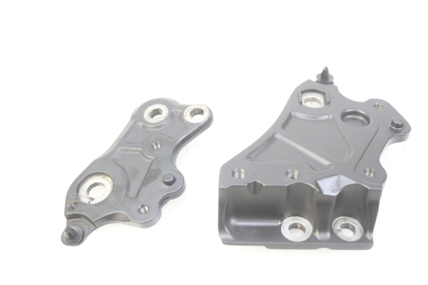 photo de CUBIERTA LATERAL DEL CHASIS YAMAHA MT-07 MT07 700 (2018 - 2020) - Otra perspectiva