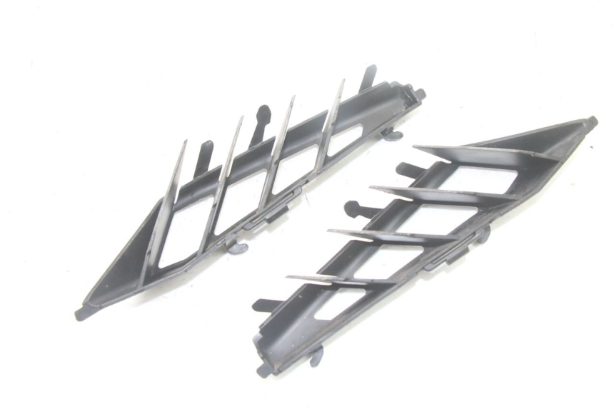 photo de TAPA BASTIDOR PEUGEOT SPEEDFIGHT 3 LC 2T 50 (2009 - 2015) - Zoom estado de uso