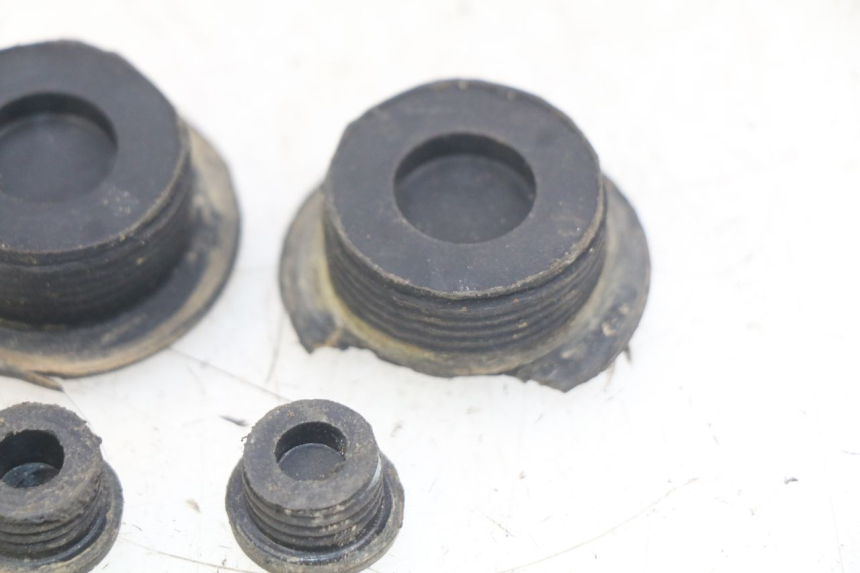 photo de CUBIERTA CHASIS LATERAL APOLLO RFZ 150 - Detalle de la pieza