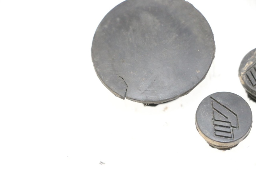 photo de CUBIERTA CHASIS LATERAL APOLLO RFZ 125 - Primer plano técnico