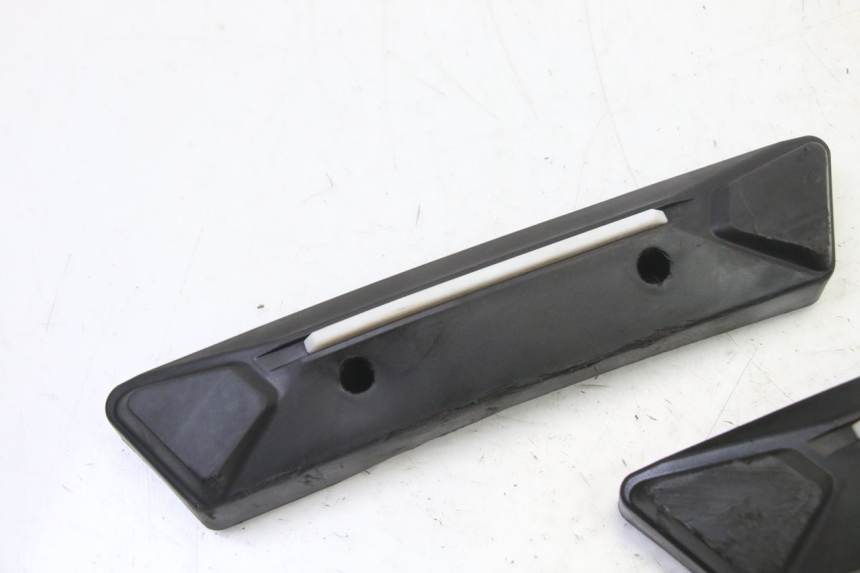 photo de TAPA BASTIDOR PUNK ELECTRIC RIDER 1 - Detalle de la pieza