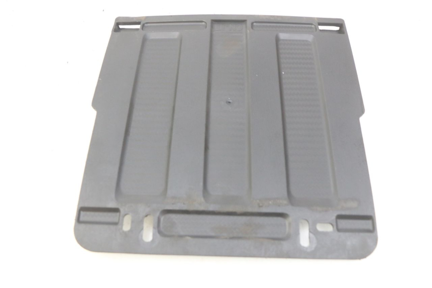 photo de CUBIERTA CHASIS LATERAL LVNENG S5 1 (2019 - 2023) - Zoom estado de uso