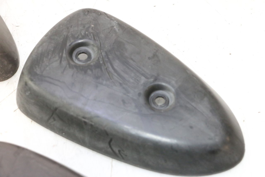 photo de TAPA BASTIDOR YAMAHA SLIDER 50 (1999 - 2004) - Zoom sobre los componentes