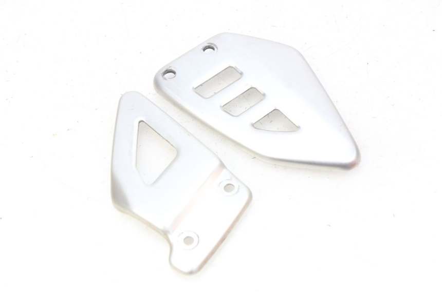 photo de CUBIERTA CHASIS LATERAL SUZUKI SV N 650 (1999 - 2002) - Vista principal