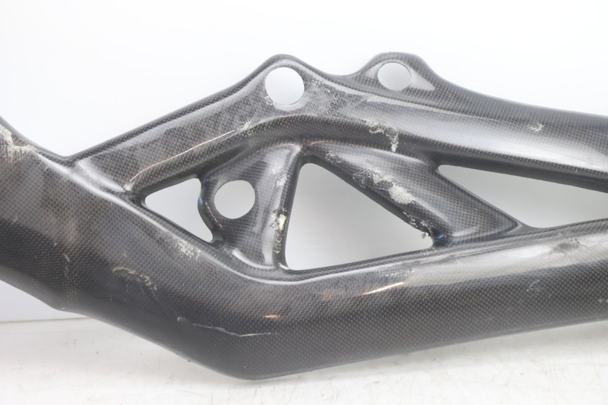 photo de TAPA BASTIDOR SUZUKI SV S 650 (2003 - 2009) - Zoom sobre los componentes