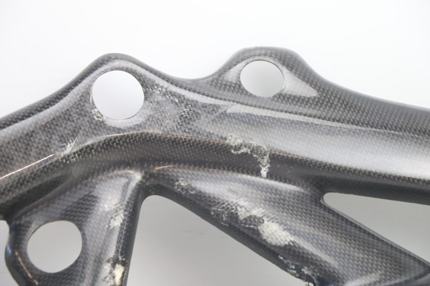 photo de TAPA BASTIDOR SUZUKI SV S 650 (2003 - 2009) - Primer plano de alta resolución