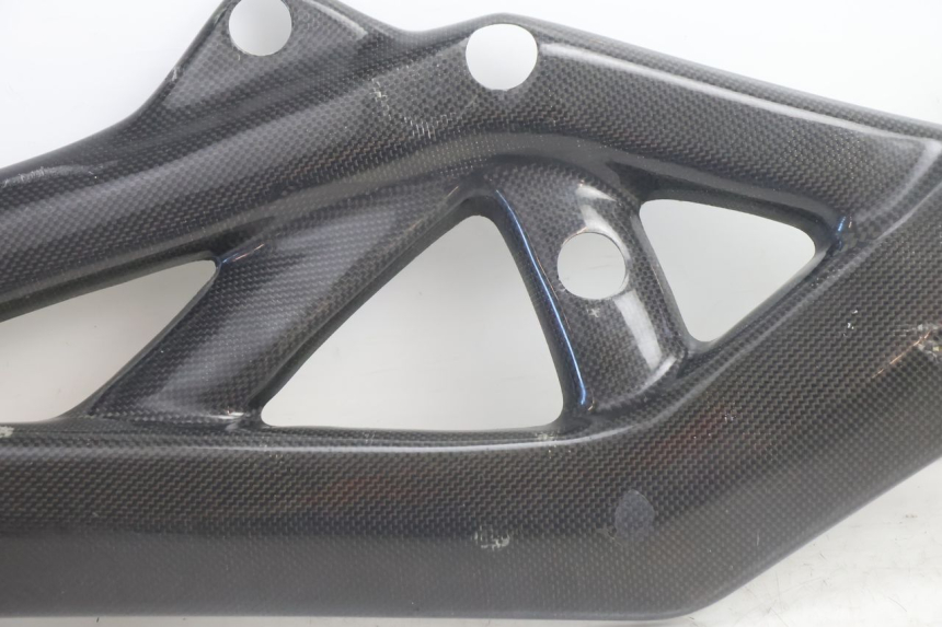 photo de TAPA BASTIDOR SUZUKI SV S 650 (2003 - 2009) - Otra perspectiva