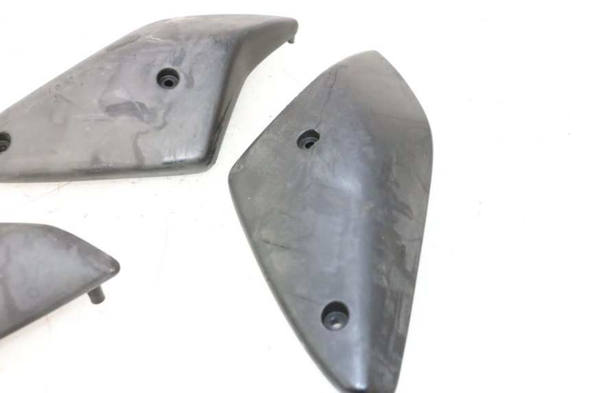 photo de TAPA BASTIDOR PEUGEOT TKR TREKKER FURIOUS 50 (2005 - 2014) - Primer plano técnico