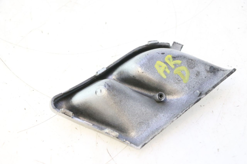 photo de TAPA BASTIDOR PIAGGIO TYPHOON 50 (1993 - 1999) - Primer plano técnico