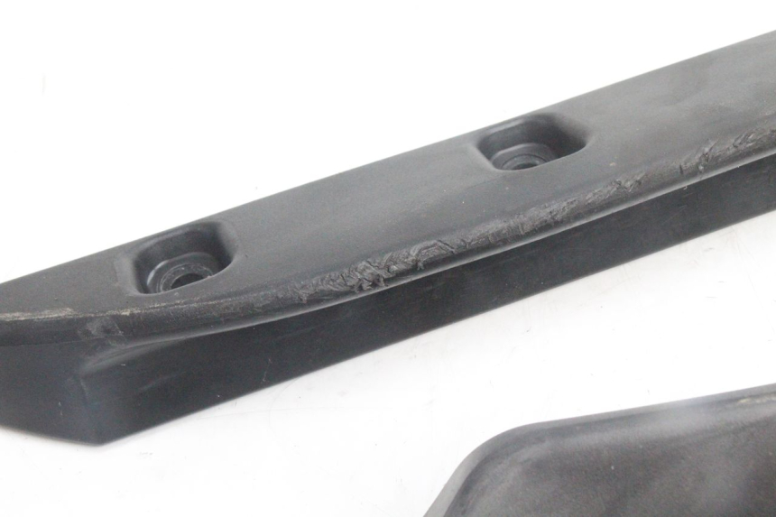 photo de TAPA BASTIDOR YAMAHA WAVE RUNNER GP R 1200 (2000 - 2003) - Otra perspectiva