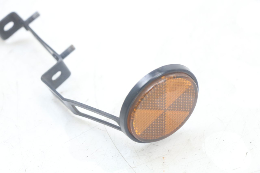 photo de CUBIERTA CHASIS LATERAL YAMAHA XMAX X-MAX ABS 125 (2017 - 2020) - Primer plano técnico