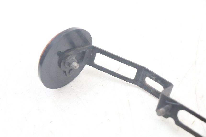 photo de CUBIERTA CHASIS LATERAL YAMAHA XMAX X-MAX ABS 125 (2017 - 2020) - Detalles de los puntos de fijación