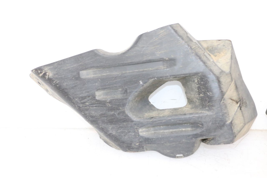 photo de TAPA BASTIDOR YAMAHA YFM GRIZZLY 550 (2008 - 2015) - Estado de la superficie y material