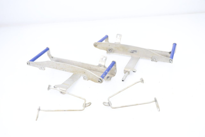 photo de TAPA BASTIDOR YAMAHA YZF YZ-F 450 (2006 - 2009) - Detalles de los puntos de fijación