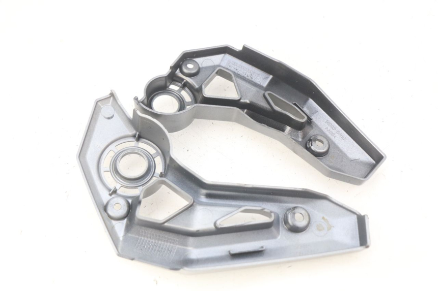 photo de CUBIERTA LATERAL DEL CHASIS KAWASAKI Z 650 (2016 - 2019) - Detalle de la pieza