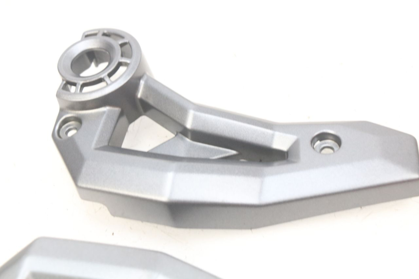 photo de CUBIERTA LATERAL DEL CHASIS KAWASAKI Z 650 (2016 - 2019) - Zoom estado de uso