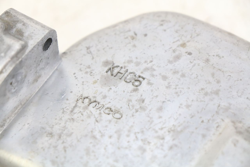 photo de TAPA DE VáLVULAS KYMCO AGILITY 16+ 4T 50 (2018 - 2023) - Primer plano técnico