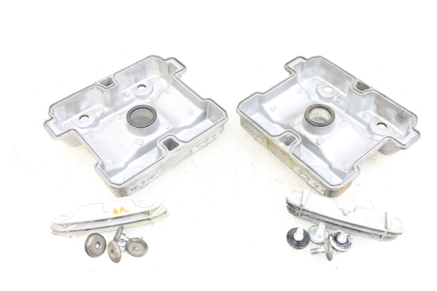 photo de Tapa de válvulas HYOSUNG GV AQUILA 125 (2000 - 2009) - Detalle de la pieza