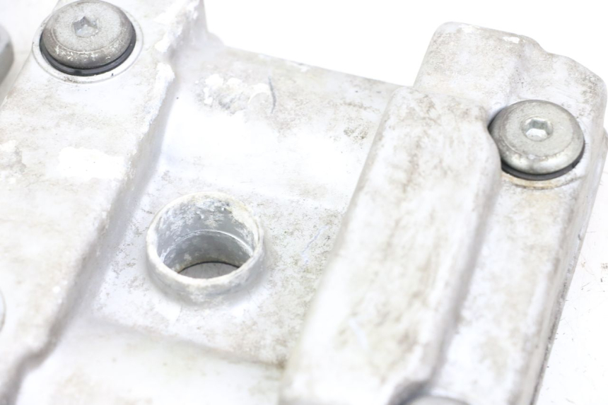 photo de Tapa de válvulas HYOSUNG GV AQUILA 125 (2000 - 2009) - Otra perspectiva