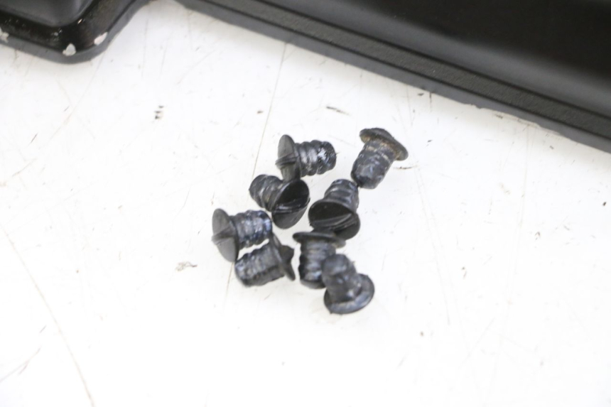 photo de TAPA CULATA MV AGUSTA BRUTALE R WALLY 910 (2008 - 2008) - Otra vista del artículo