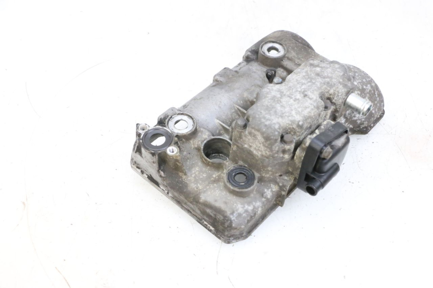 photo de TAPA CULATA SUZUKI BURGMAN EXECUTIVE ABS 650 (2006 - 2012) - Primer plano técnico