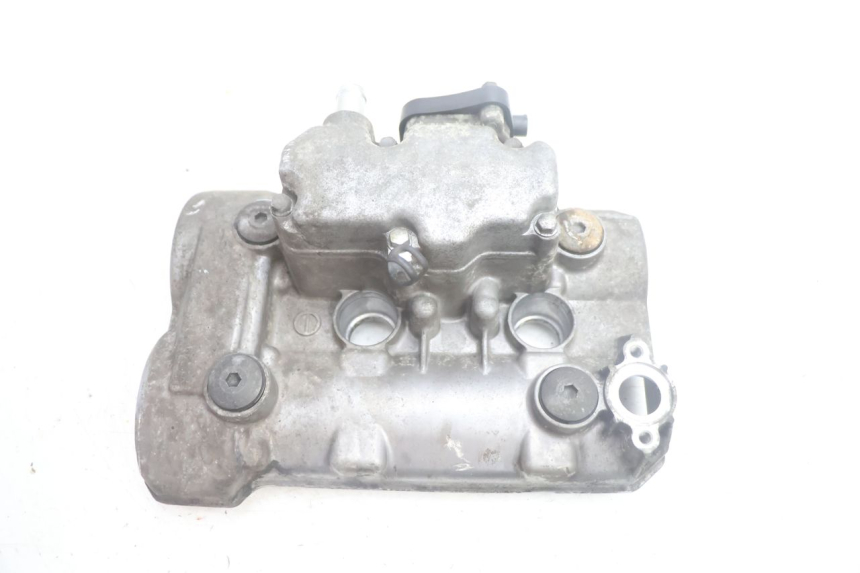 photo de TAPA CULATA SUZUKI BURGMAN EXECUTIVE ABS 650 (2006 - 2012) - Detalle de la pieza