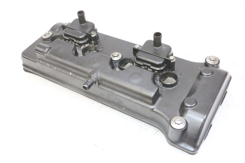 photo de TAPA CULATA HONDA CB R 1000 (2018 - 2023) - Primer plano técnico