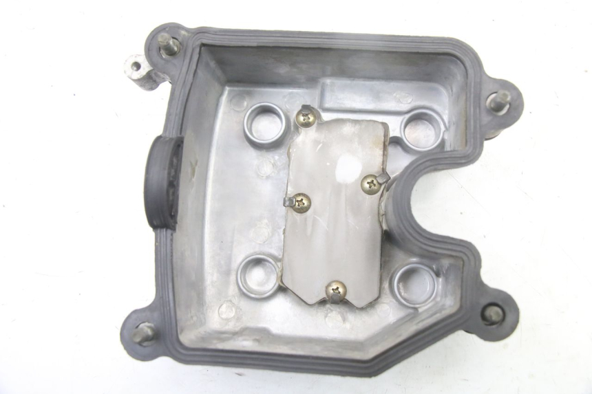 photo de TAPA DE BALANCINES KYMCO DINK STREET 125 (2009 - 2014) - Primer plano técnico
