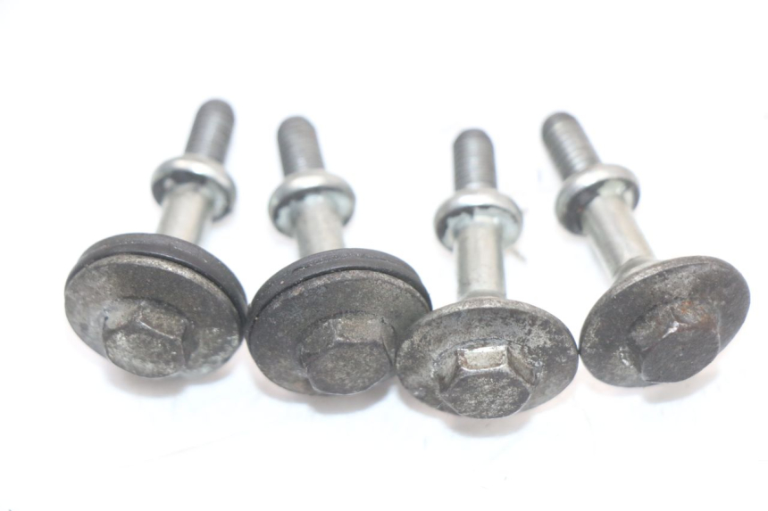 photo de TAPA CULATA PIAGGIO FLY 4T 50 (2004 - 2010) - Vista general del producto