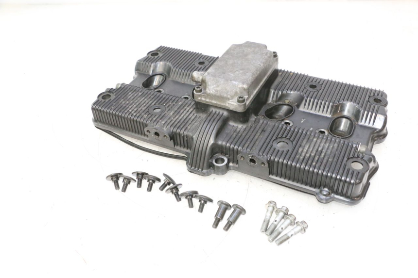 photo de TAPA CULATA SUZUKI GSF N BANDIT 1200 (2001 - 2005) - Detalle de la pieza