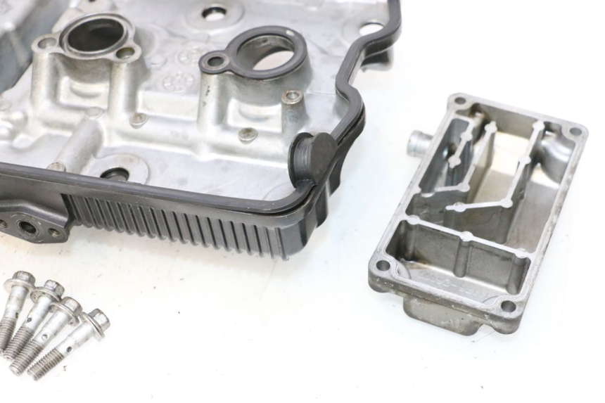 photo de TAPA CULATA SUZUKI GSF N BANDIT 1200 (2001 - 2005) - Otra perspectiva