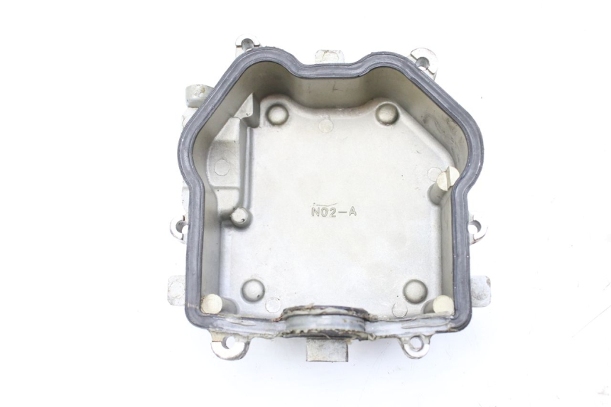 photo de TAPA DE VáLVULAS SYM HUSKY 125 (1999 - 2005) - Primer plano técnico