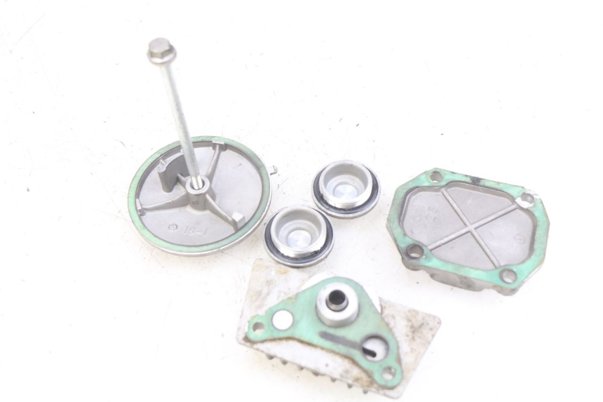 photo de TAPA DE VáLVULAS YCF PILOT 125 - Otra perspectiva