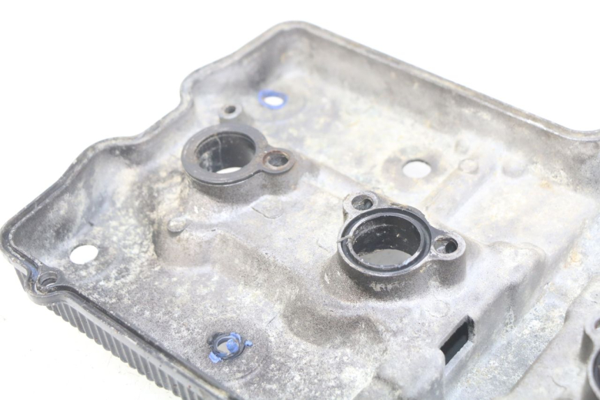 photo de TAPA CULATA SUZUKI GSX F GSXF 750 (1988 - 1998) - Detalles de los puntos de fijación