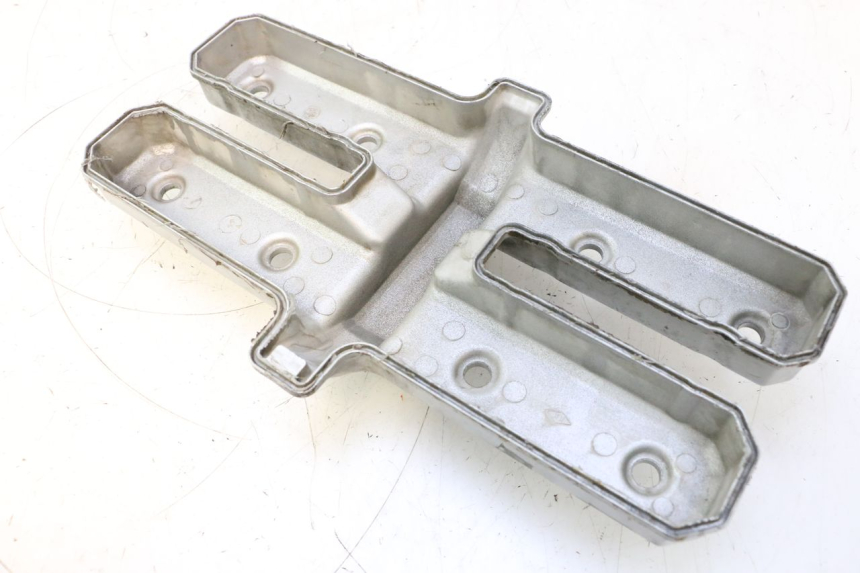 photo de TAPA CULATA YAMAHA YZF R GENESIS 750 (1993 - 1998) - Primer plano técnico