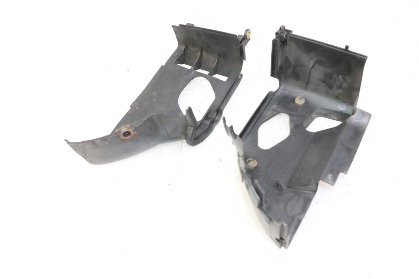 photo de TAPA DE CILINDRO KYMCO AGILITY 4T 50 (2018 - 2022) - Detalles de los puntos de fijación