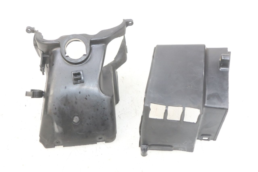 photo de TAPA DEL CILINDRO SYM CROX 4T 50 (2016 - 2023) - Detalle de la pieza