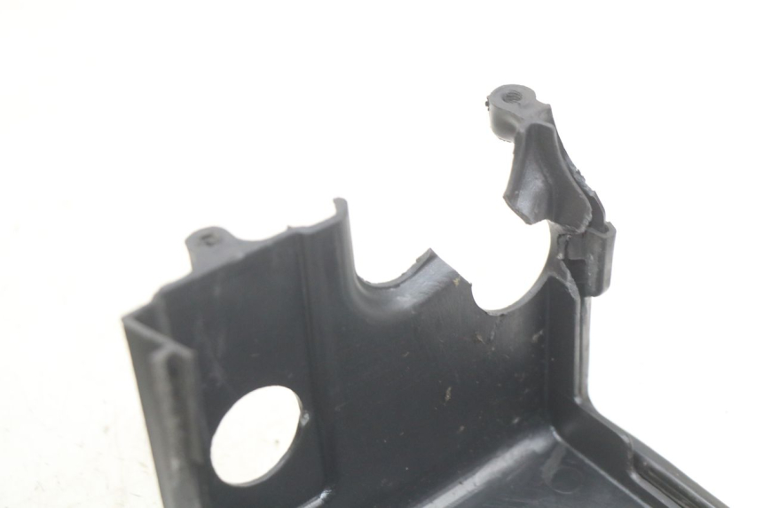 photo de TAPA DEL CILINDRO SYM CROX 4T 50 (2016 - 2023) - Primer plano técnico