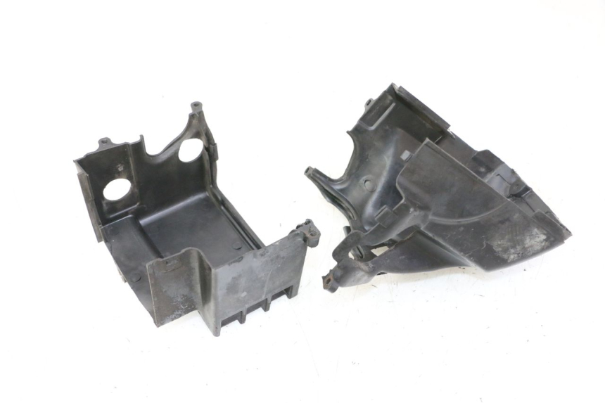 photo de TAPA DEL CILINDRO SYM CROX 4T 50 (2016 - 2023) - Detalle de la pieza