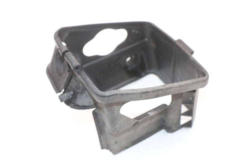 photo de TAPA CILINDRO PIAGGIO FLY 4T 50 (2004 - 2010) - Otra perspectiva