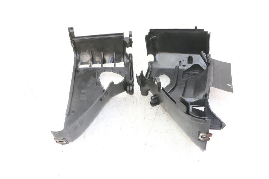 photo de TAPA CILINDRO GOES WIKI 125 (2010 - 2015) - Detalles de los puntos de fijación