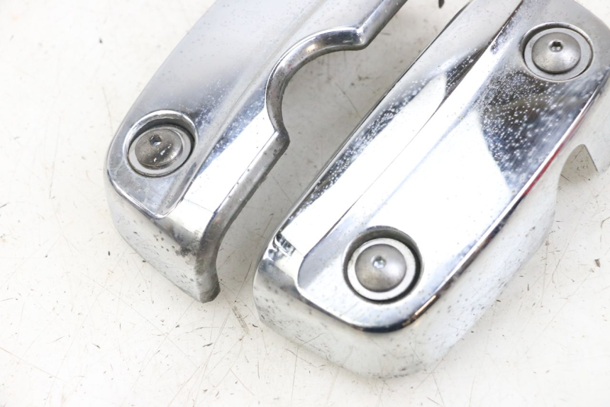 photo de TAPA CILINDRO SUZUKI GZ MARAUDER 125 (1998 - 2004) - Otra perspectiva