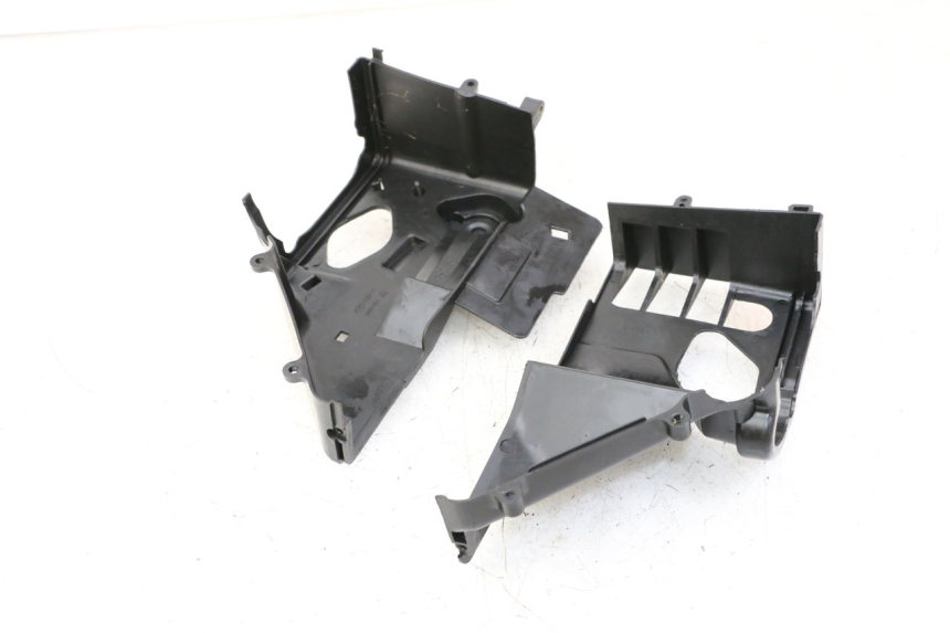 photo de TAPA CILINDRO LONGJIA SHARPY 125 (2020 - 2024) - Primer plano técnico