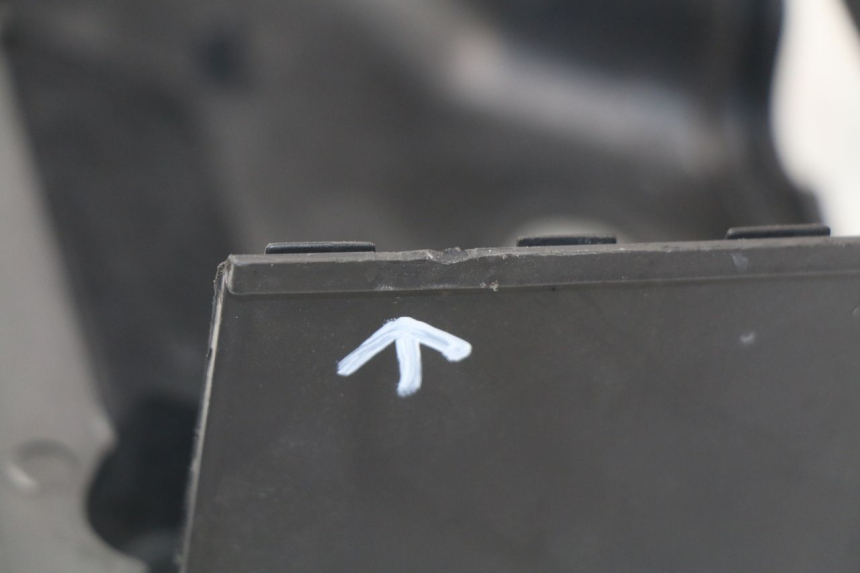 photo de TAPA CILINDRO TNT MOTOR ROMA 10' 4T 50 (2019 - 2022) - Zoom estado de uso