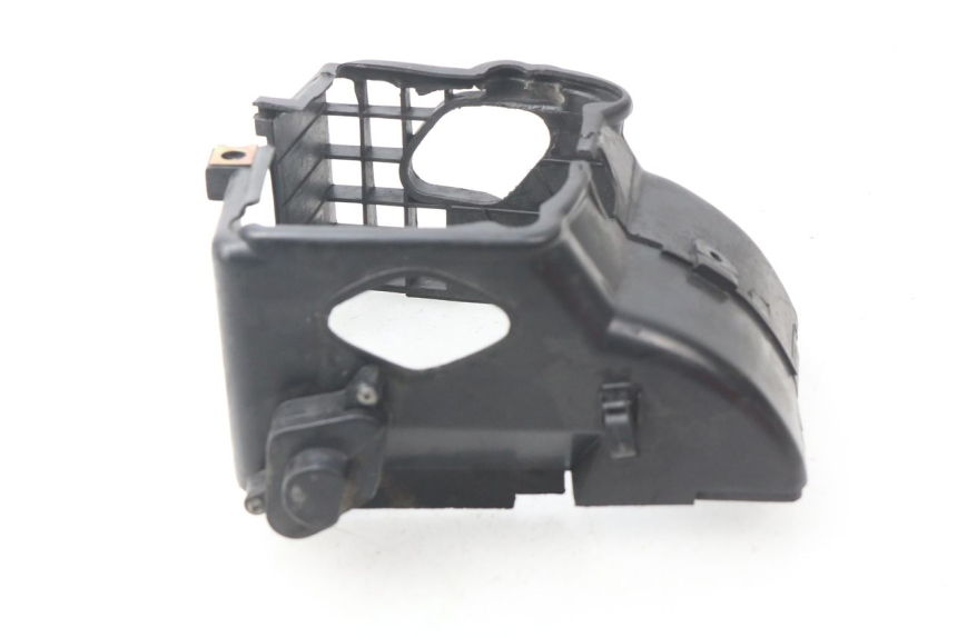 photo de TAPA CILINDRO TNT MOTOR ROMA 10' 4T 50 (2019 - 2022) - Detalles de los puntos de fijación