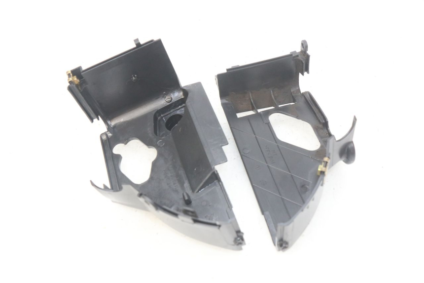 photo de TAPA CILINDRO PEUGEOT STREETZONE 4T 50 (2018 - 2023) - Primer plano técnico