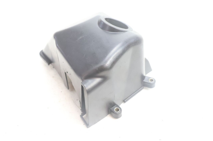 photo de TAPA CILINDRO PEUGEOT STREETZONE NAKED 2T 50 (2014 - 2018) - Primer plano técnico