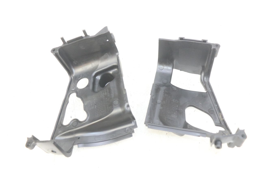 photo de TAPA DEL CILINDRO PIAGGIO ZIP 4T 50 (2018 - 2020) - Primer plano técnico